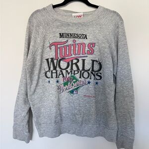 VINTAGE Minnesota Twins World Champions Sweatshirt
